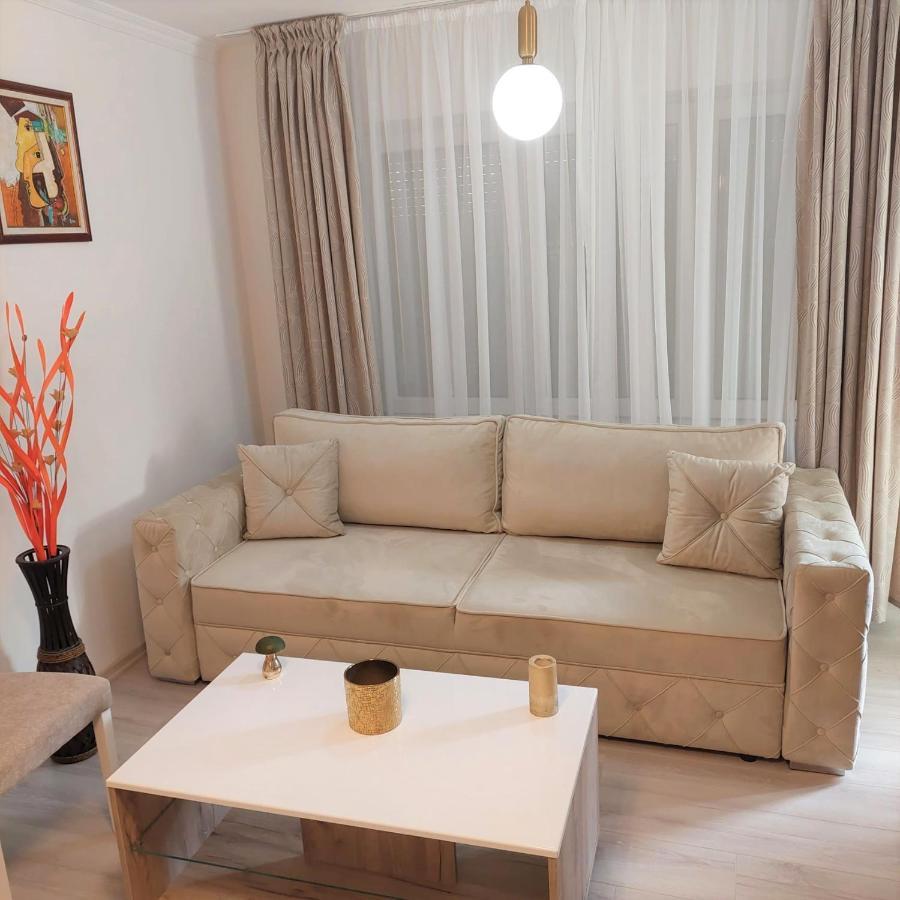City Lux Square Apartments Skopje Exteriör bild