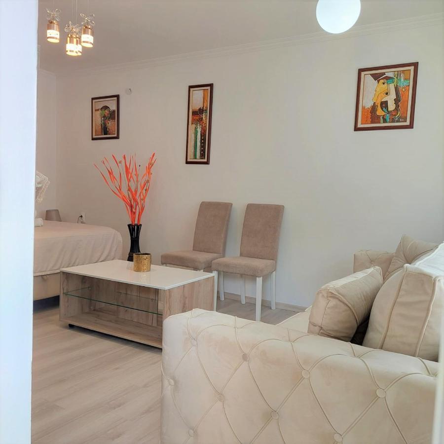 City Lux Square Apartments Skopje Exteriör bild
